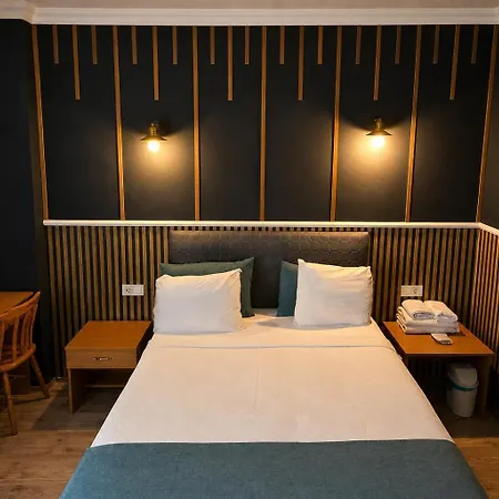 Elite Center Hotel 3*